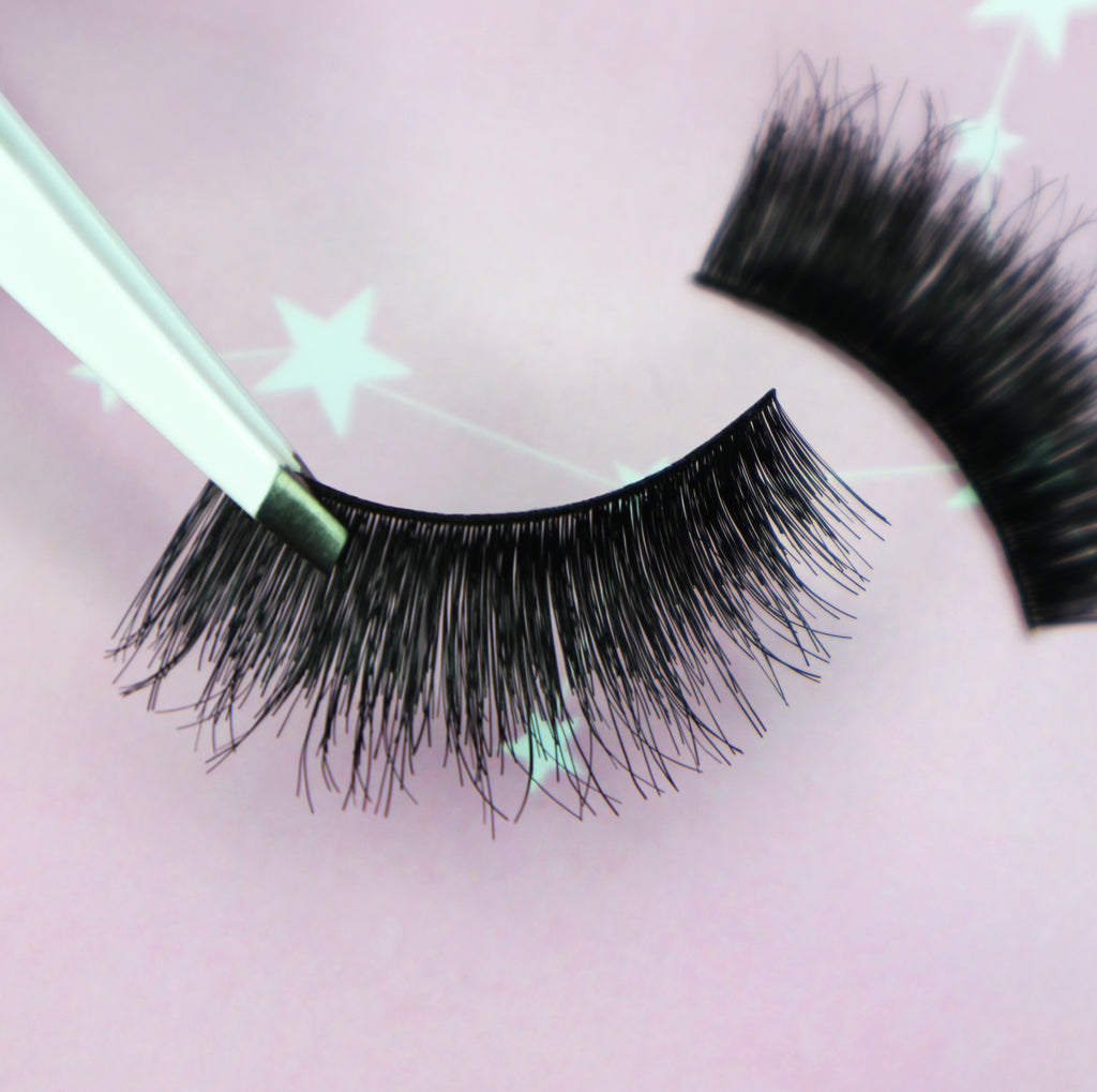 Faking your way to fuller lashes – With 1000Hour