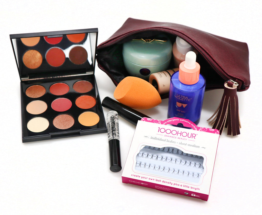Blog - Inside my makeup bag